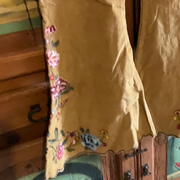 Home Folk Embroidered Jeans - Picture 2 of 10